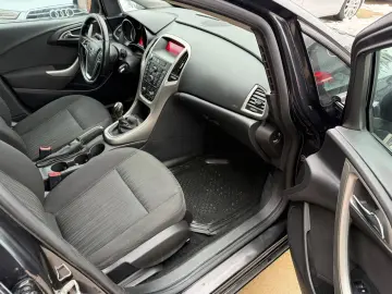 Opel Astra Gen-J-2009-2018