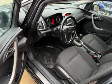 Opel Astra Gen-J-2009-2018