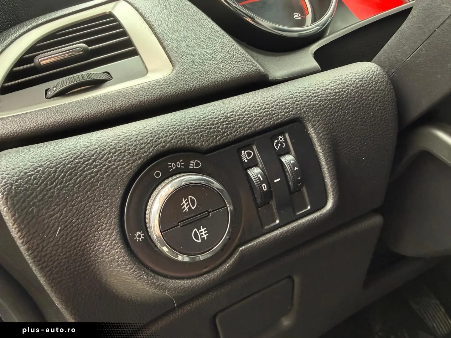 Opel Astra Gen-J-2009-2018