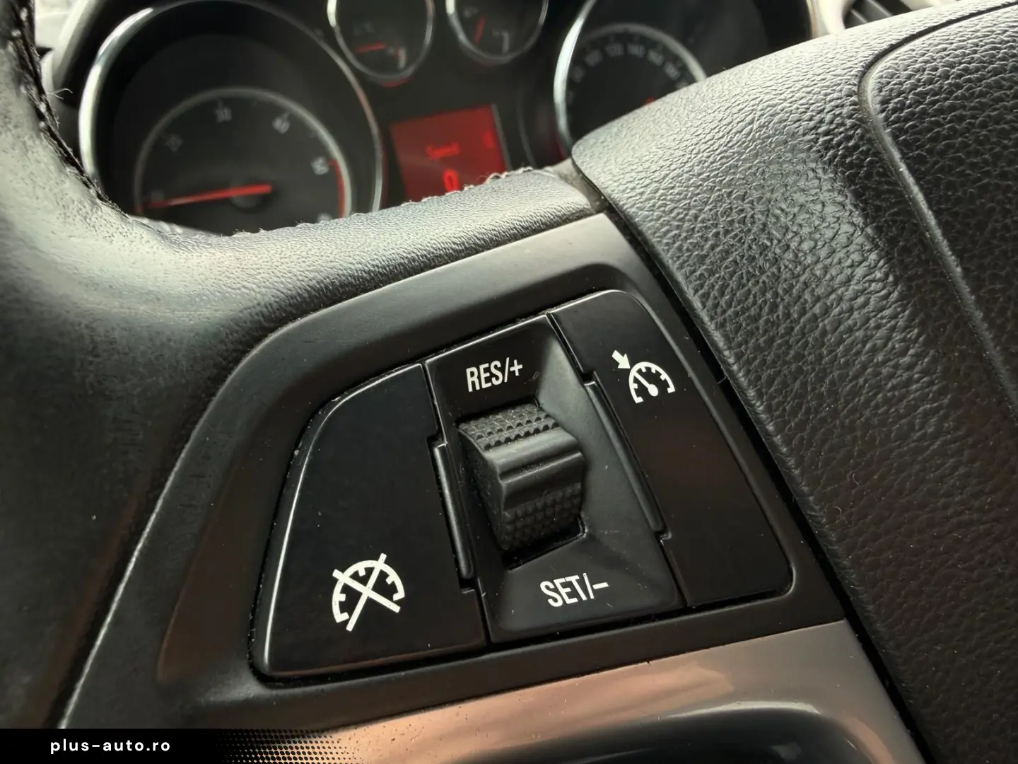 Opel Astra Gen-J-2009-2018