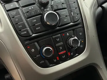 Opel Astra Gen-J-2009-2018