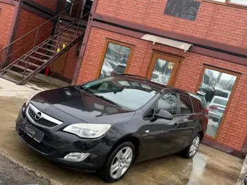 Opel Astra Gen-J-2009-2018