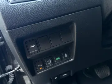 Nissan Qashqai Gen-Ii-2013-2021