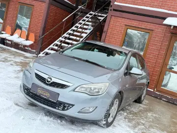 Opel Astra Gen-J-2009-2018