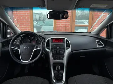 Opel Astra Gen-J-2009-2018