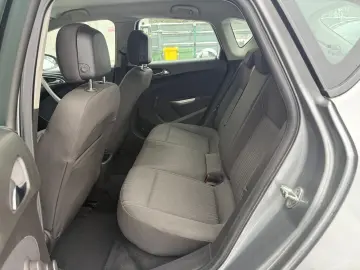 Opel Astra Gen-J-2009-2018