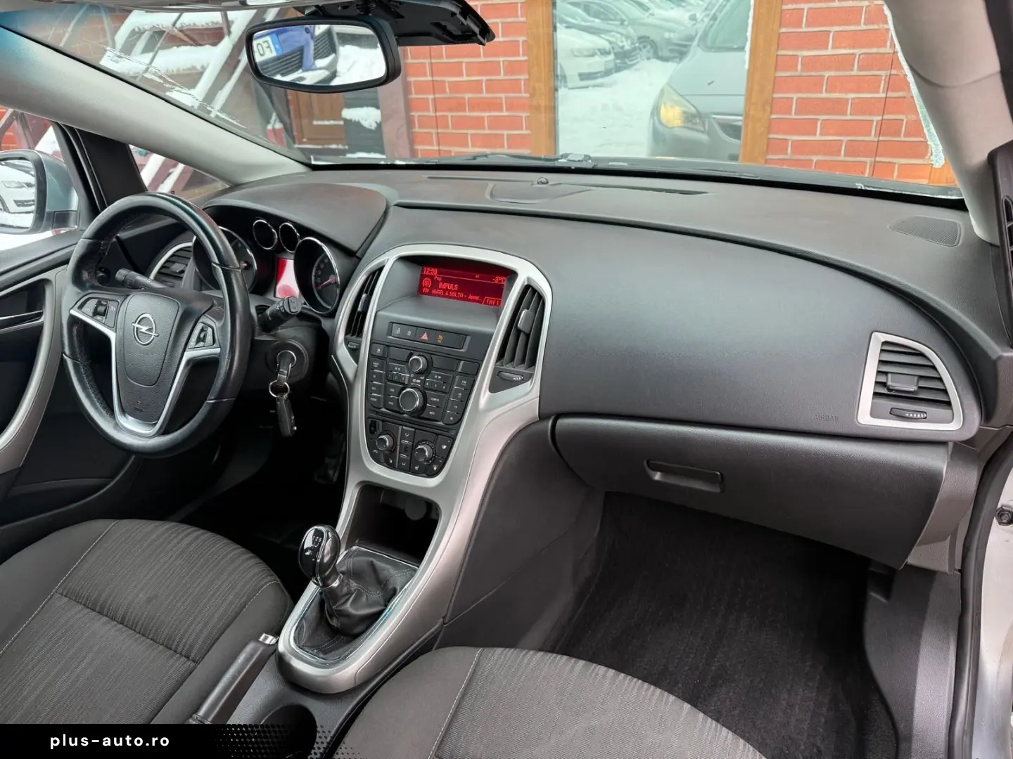 Opel Astra Gen-J-2009-2018