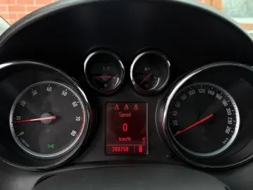 Opel Astra Gen-J-2009-2018