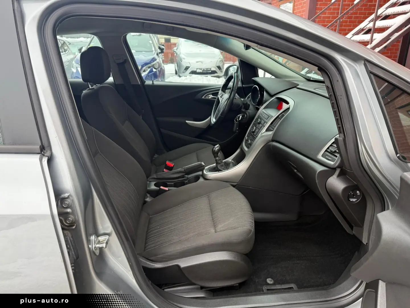 Opel Astra Gen-J-2009-2018