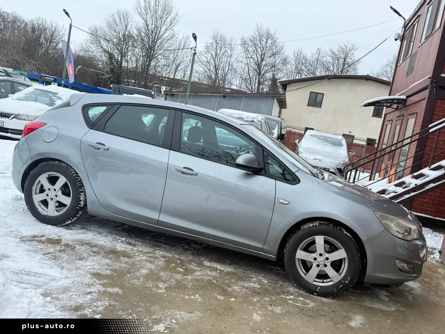 Opel Astra Gen-J-2009-2018