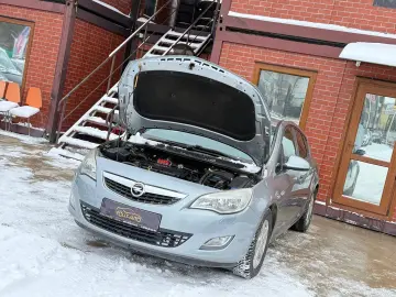 Opel Astra Gen-J-2009-2018