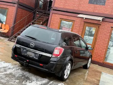 Opel Astra Gen-H-2004-2010