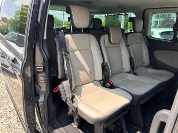 Ford Tourneo-Custom-