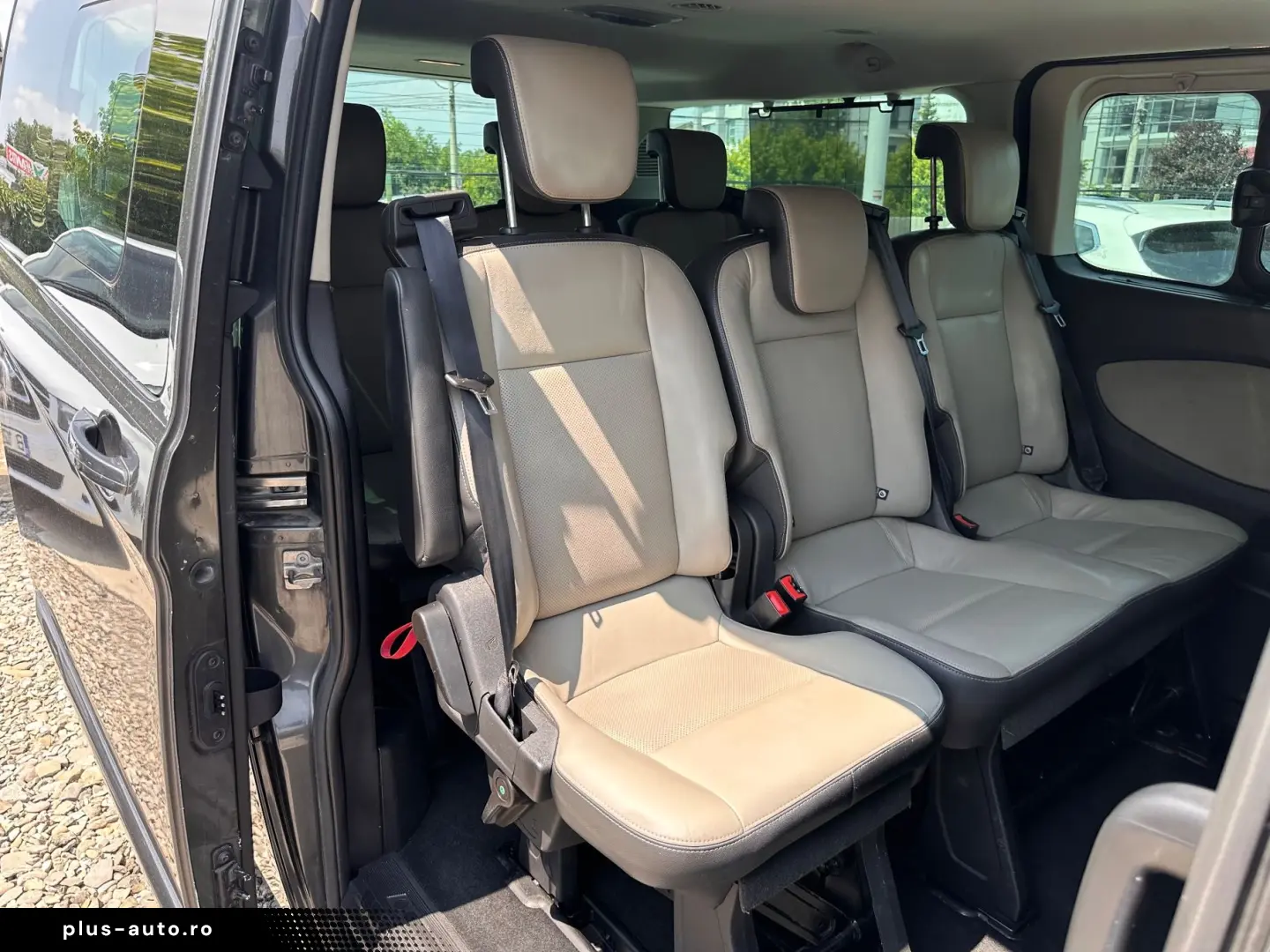 Ford Tourneo-Custom-