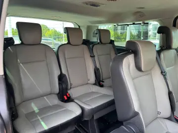 Ford Tourneo-Custom-