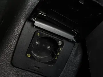 Ford Tourneo-Custom-