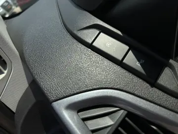 Ford Tourneo-Custom-