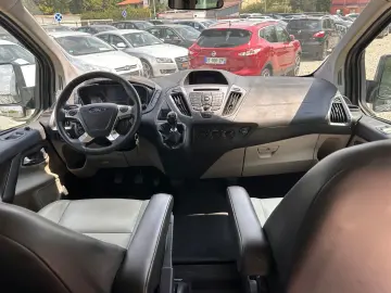 Ford Tourneo-Custom-