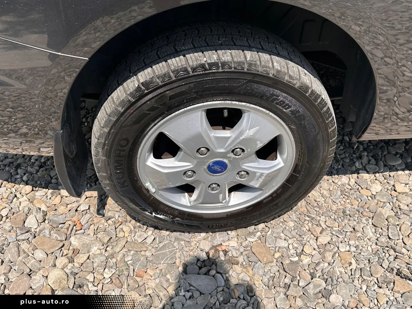 Ford Tourneo-Custom-