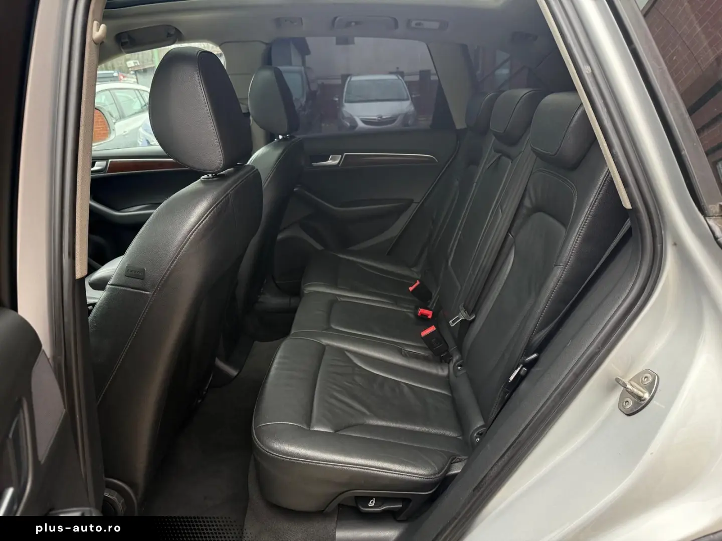 Audi Q5 Gen-8R-2008-2016