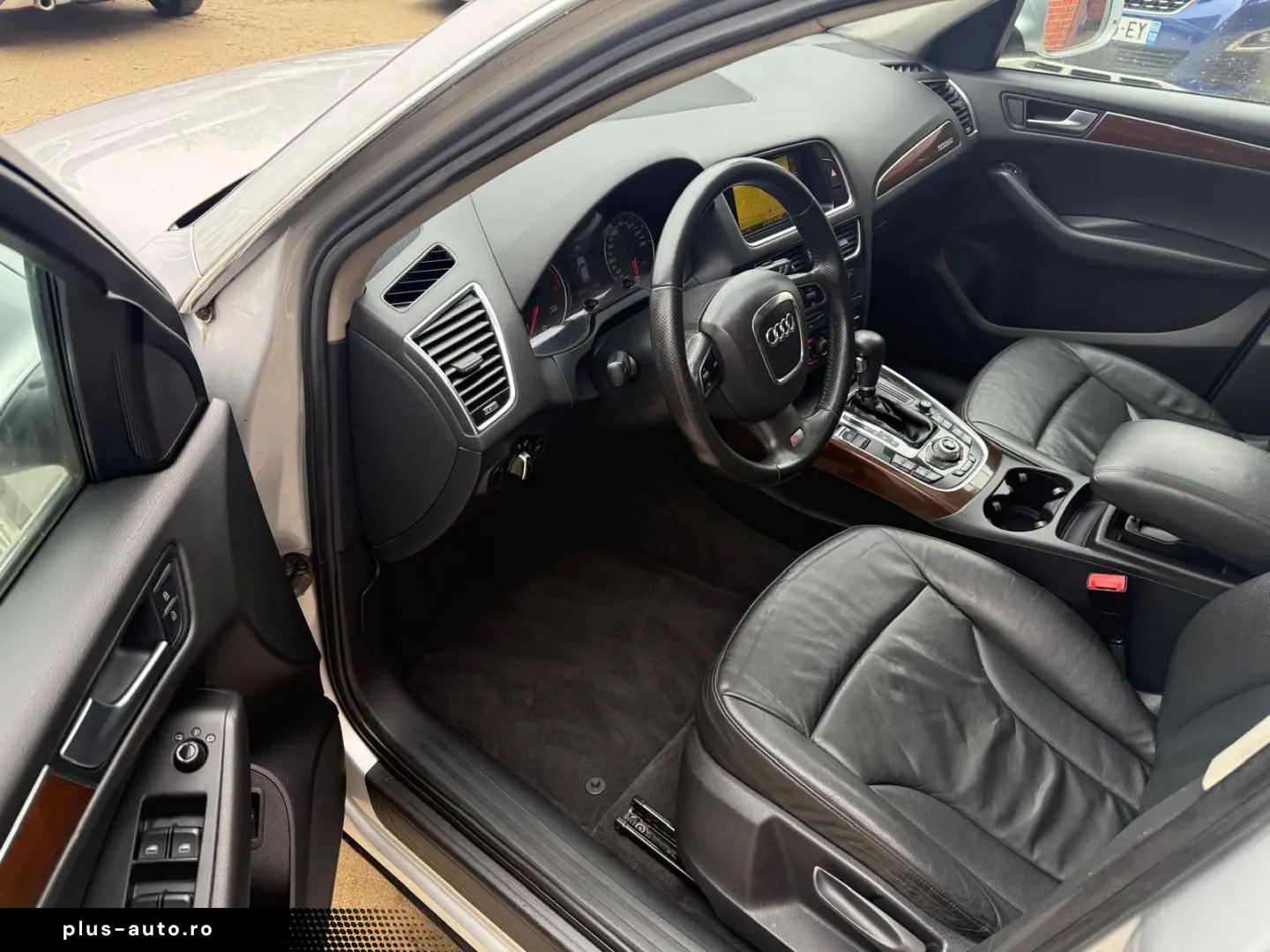 Audi Q5 Gen-8R-2008-2016