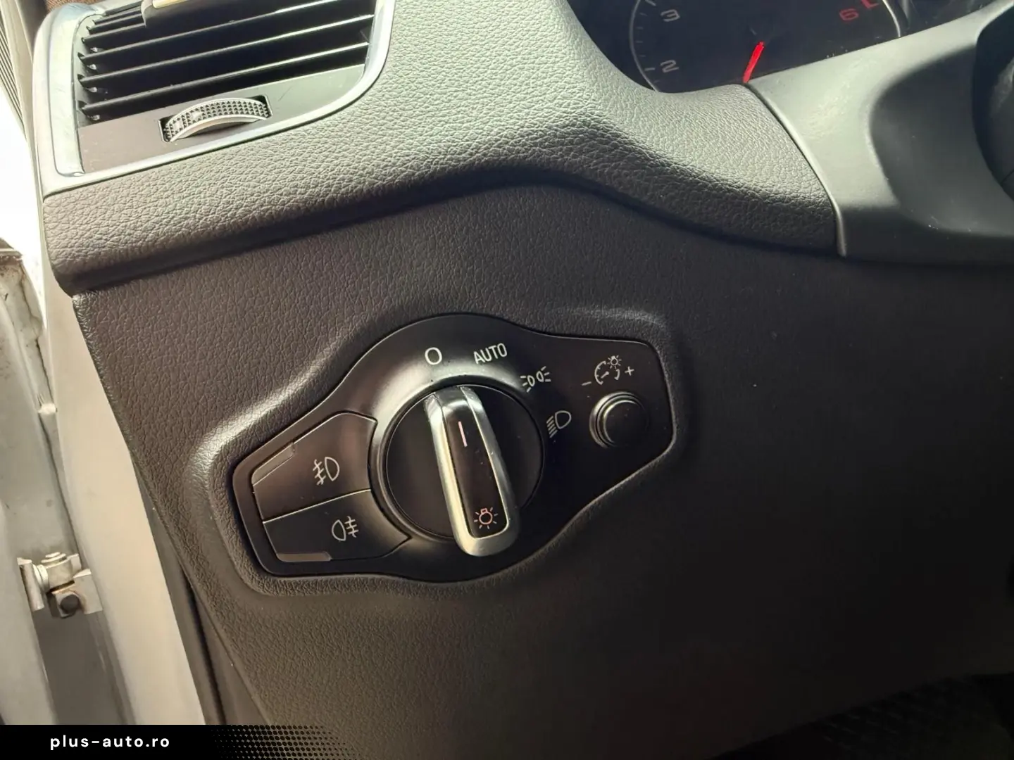 Audi Q5 Gen-8R-2008-2016