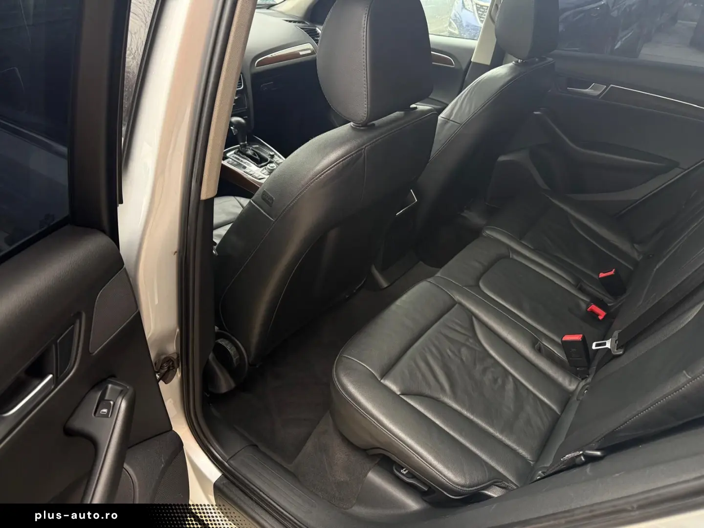 Audi Q5 Gen-8R-2008-2016