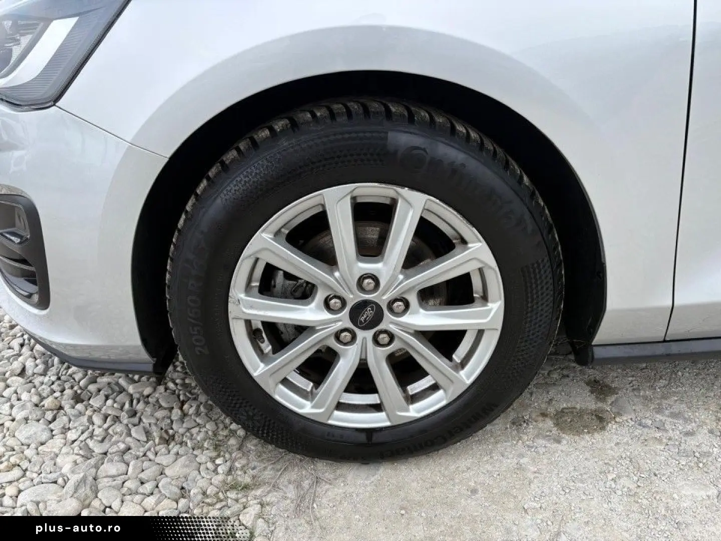 Ford Focus 2022 - via workleto.com