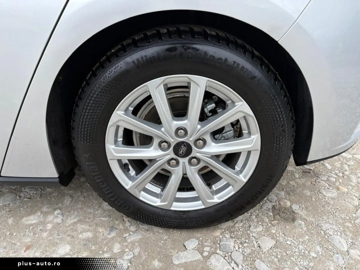 Ford Focus 2022 - via workleto.com