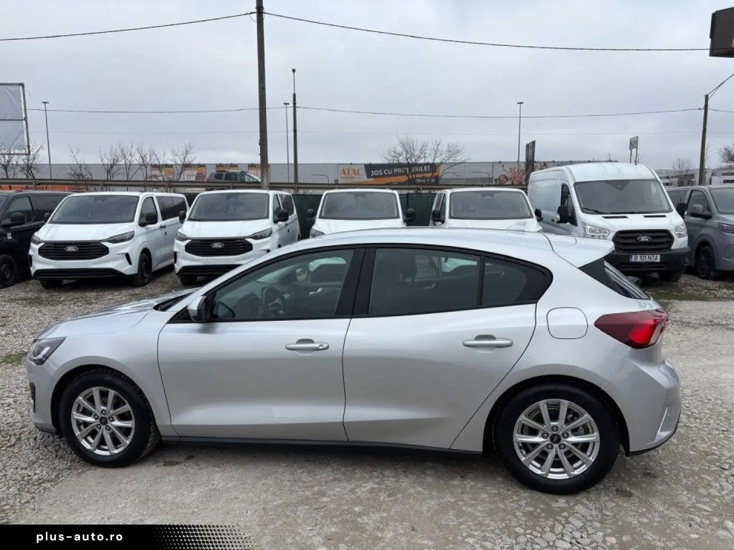 Ford Focus 2022 - via workleto.com