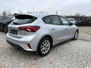 Ford Focus 2022 - via workleto.com