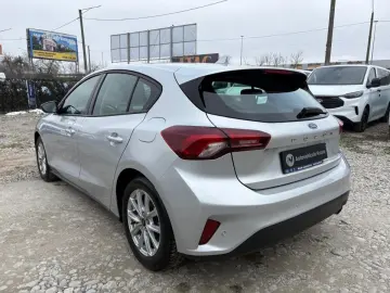 Ford Focus 2022 - via workleto.com