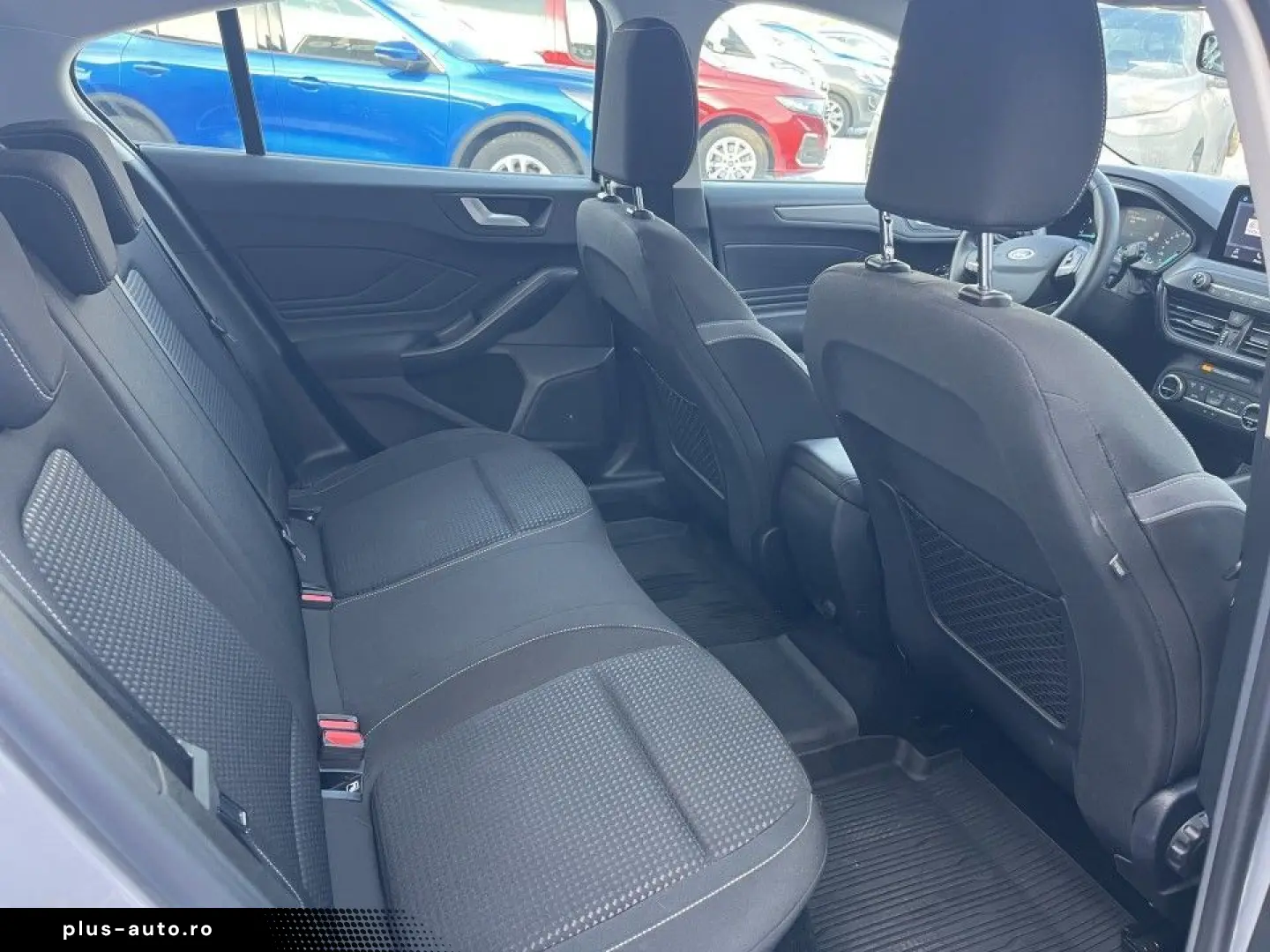 Ford Focus 2022 - via workleto.com