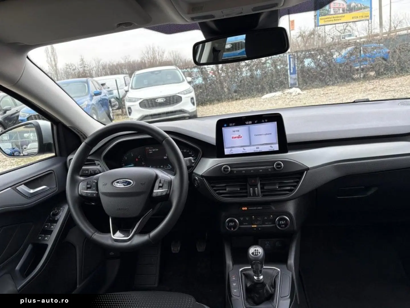 Ford Focus 2022 - via workleto.com