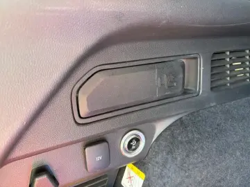 Ford Kuga 2024 - via workleto.com