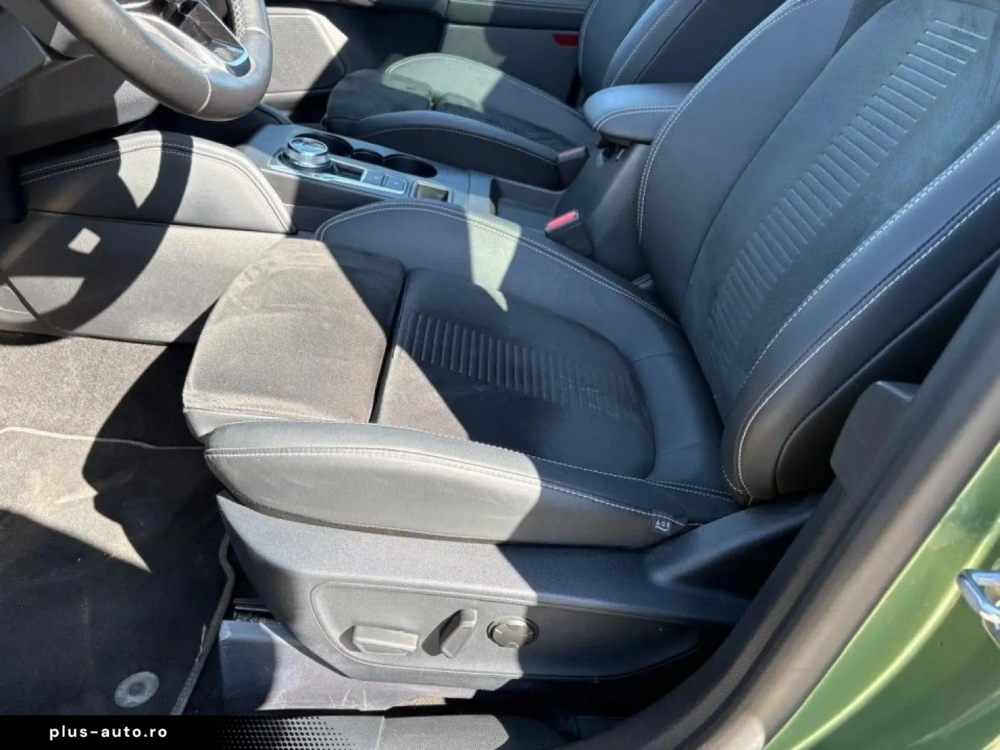 Ford Kuga 2024 - via workleto.com