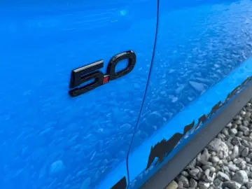 Ford Mustang 2022 - via workleto.com