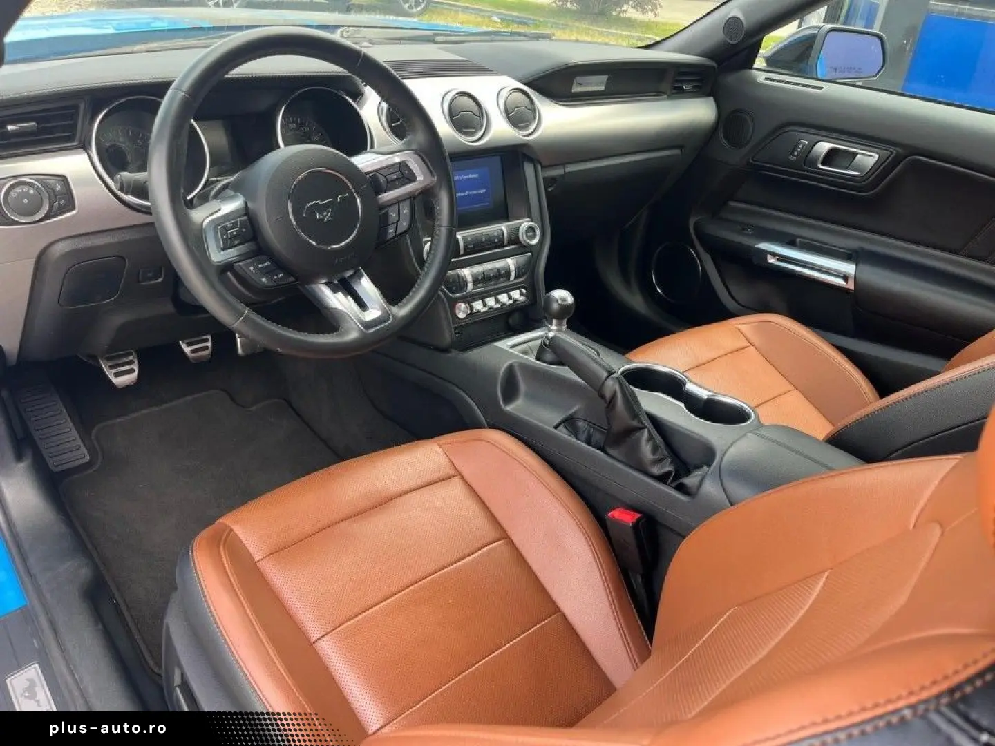 Ford Mustang 2022 - via workleto.com