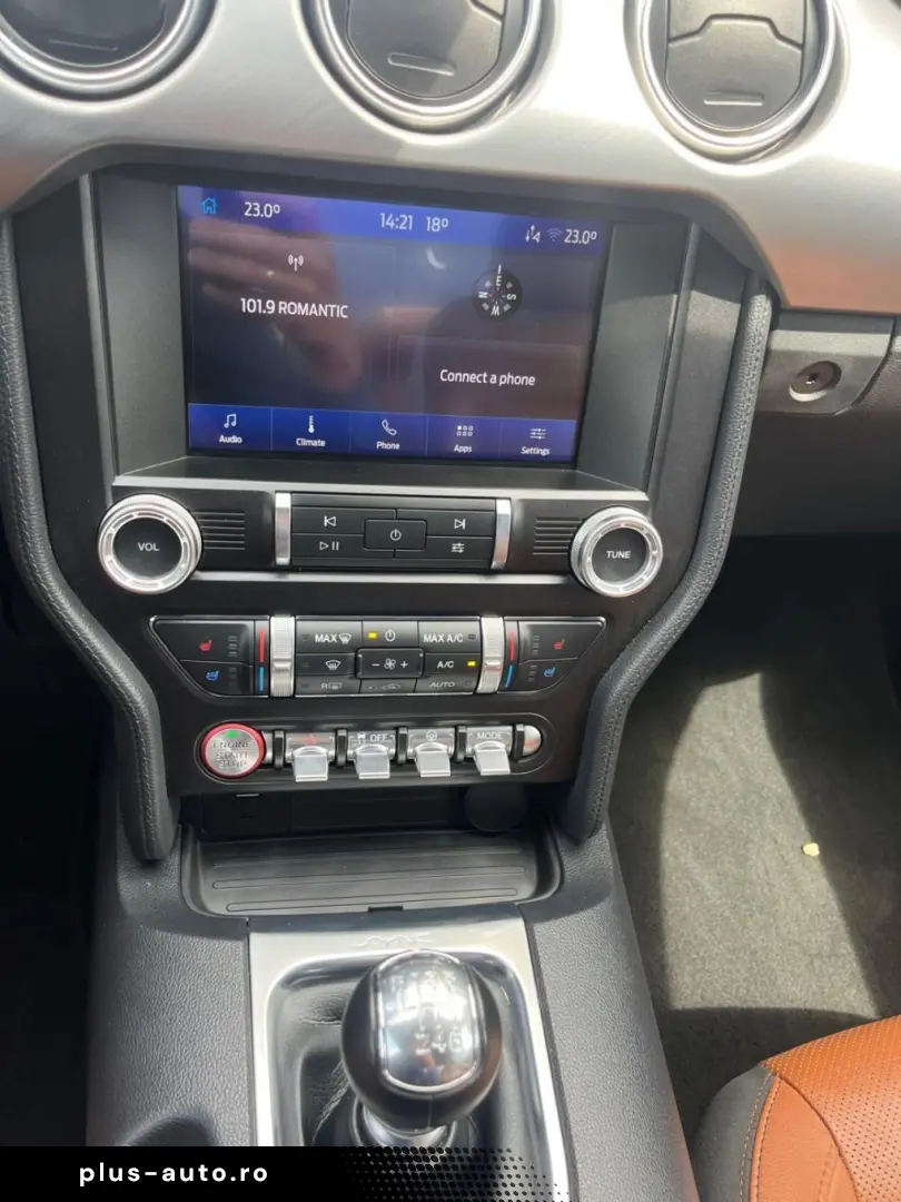 Ford Mustang 2022 - via workleto.com