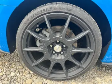 Ford Mustang 2022 - via workleto.com