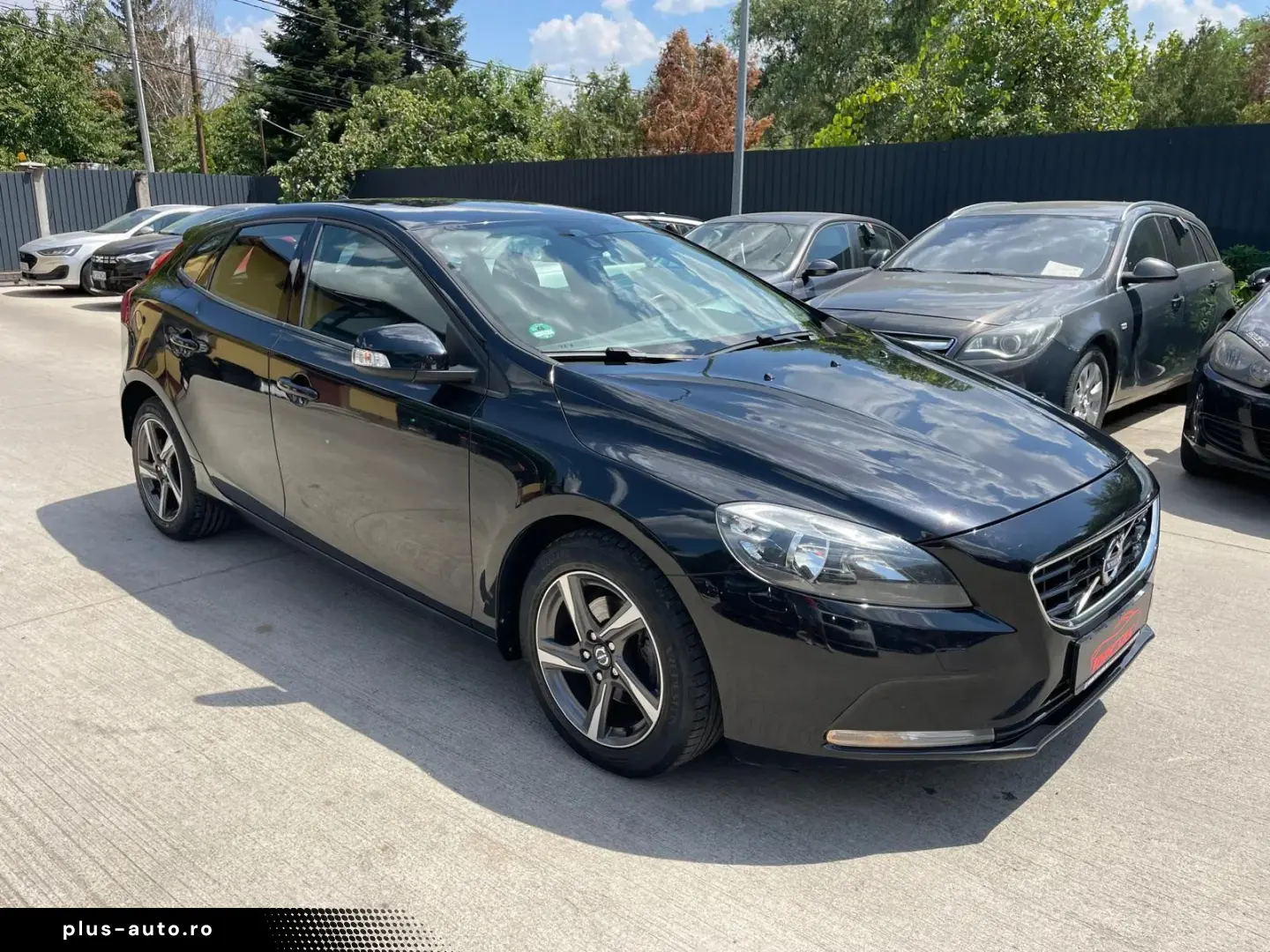 Volvo V40 D2    Vindem in Rate Avans Zero cu Buletinul