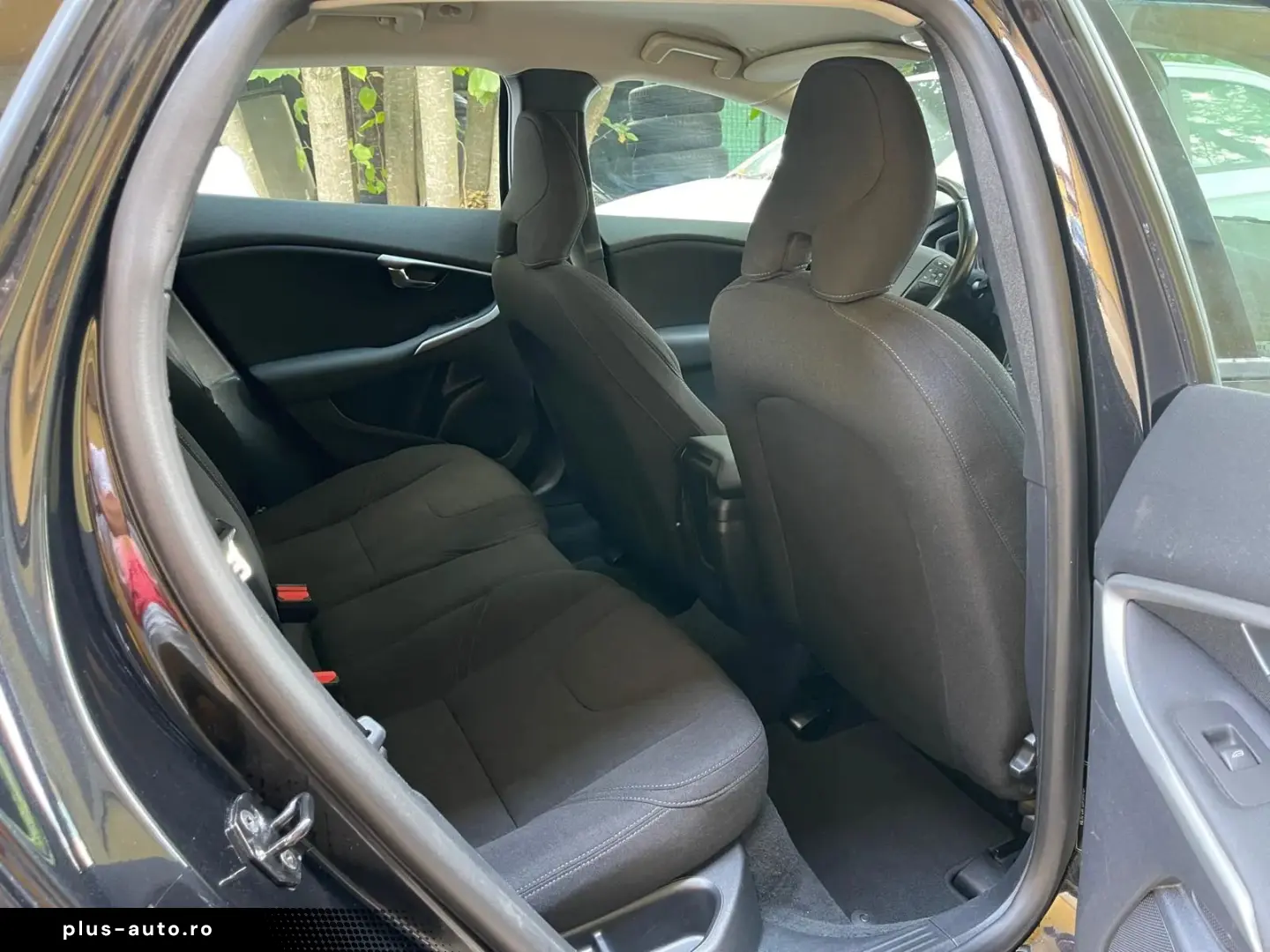 Volvo V40 D2    Vindem in Rate Avans Zero cu Buletinul