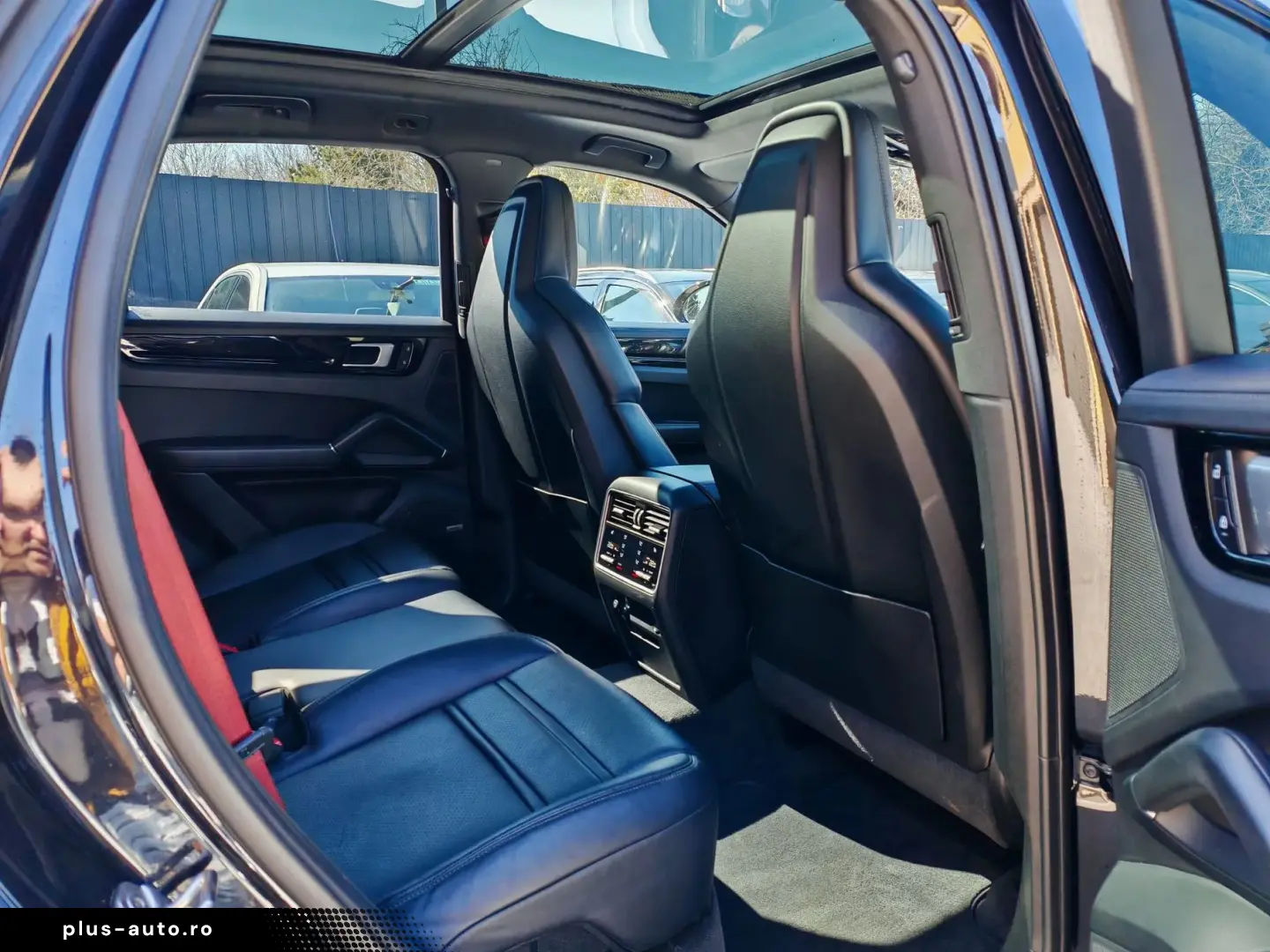 Porsche Cayenne S 2.9i    Vindem in Rate cu Buletinul