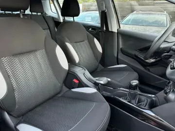 PEUGEOT 2008 1 2i    Vindem in rate Avans ZERO cu Buletinul