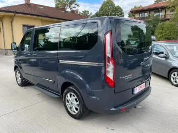 Ford Tourneo-Custom-