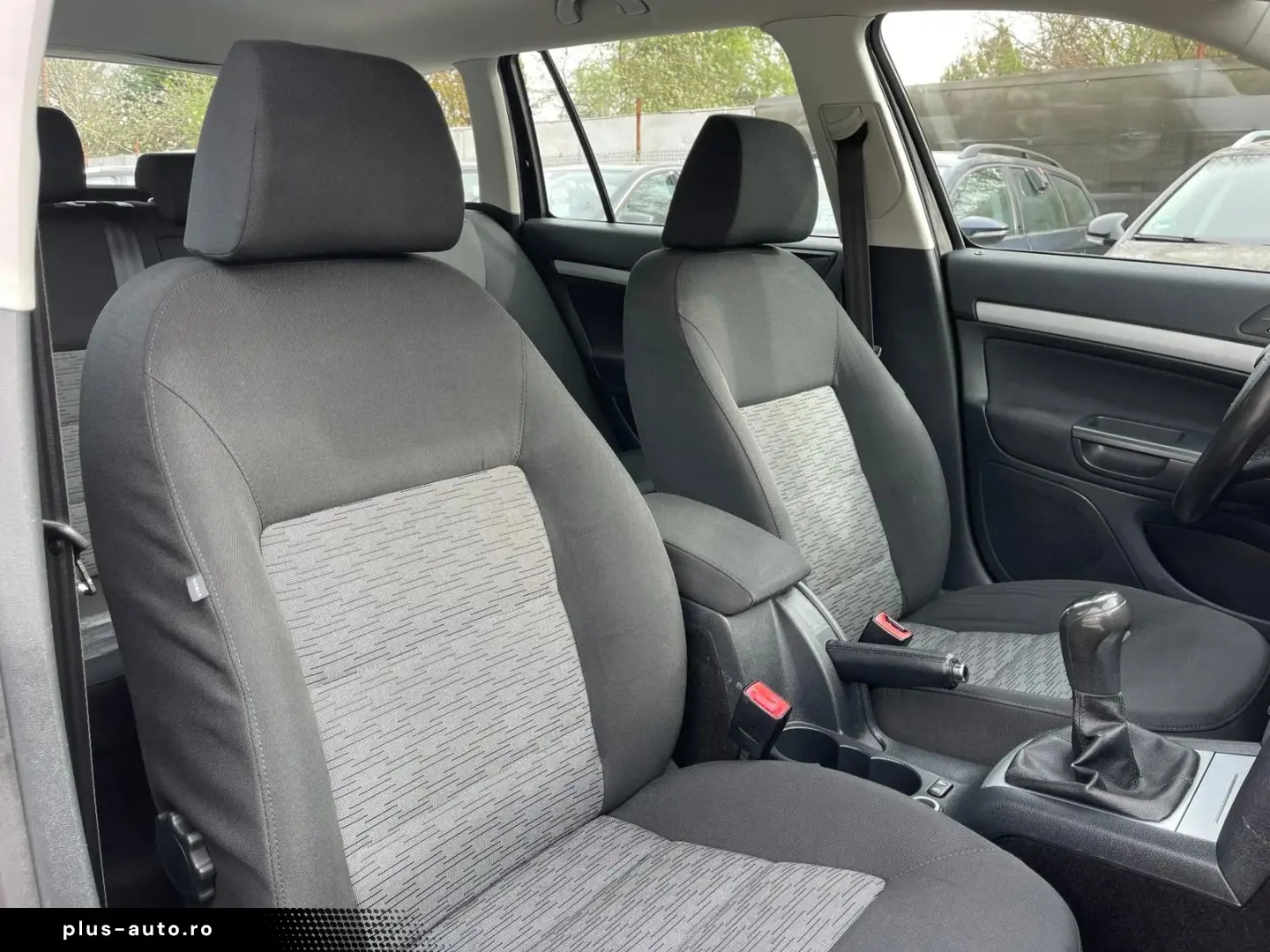 Skoda Octavia 1.6Tdi    Vindem in Rate Avans Zero cu Buletin