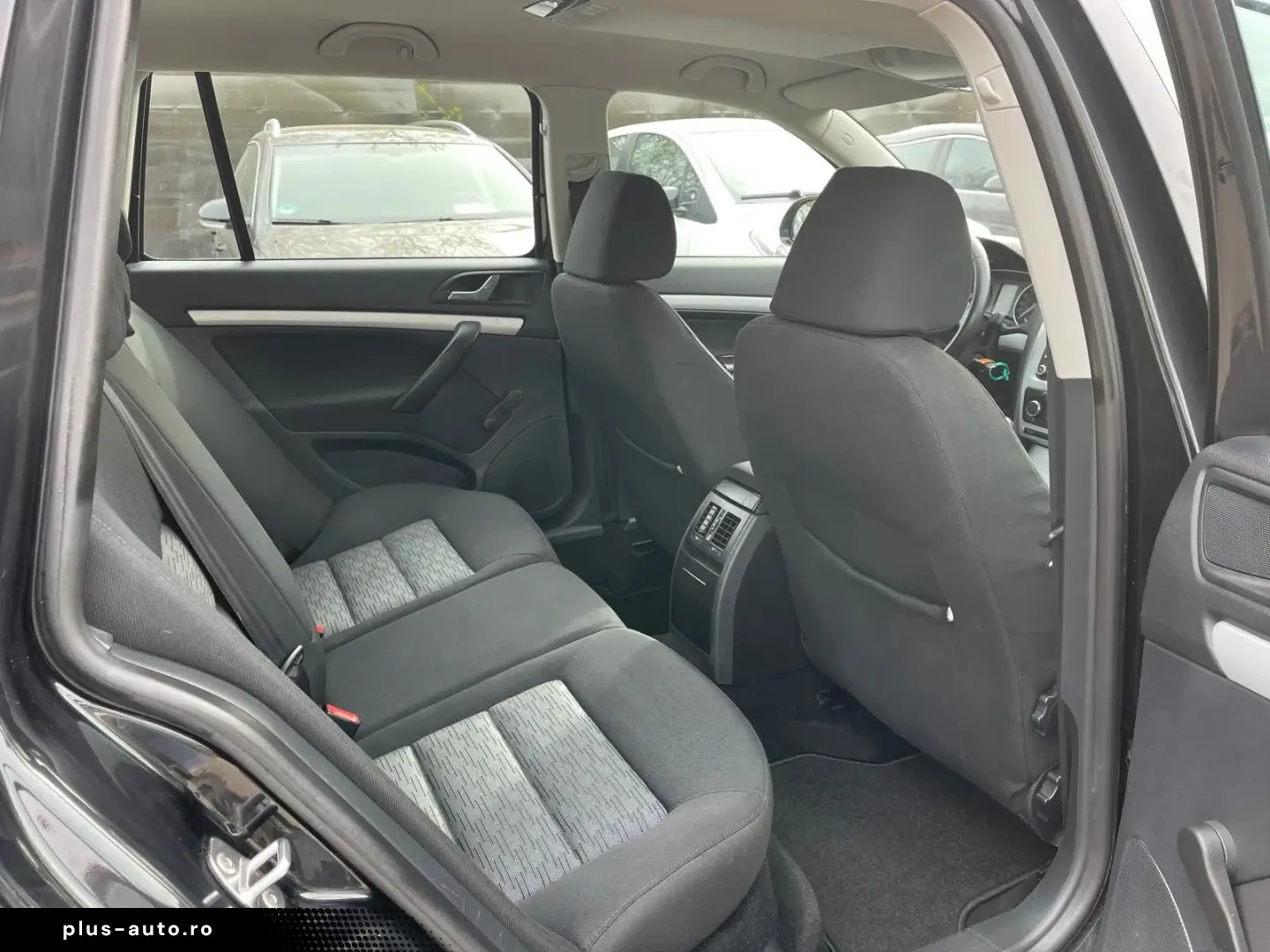 Skoda Octavia 1.6Tdi    Vindem in Rate Avans Zero cu Buletin