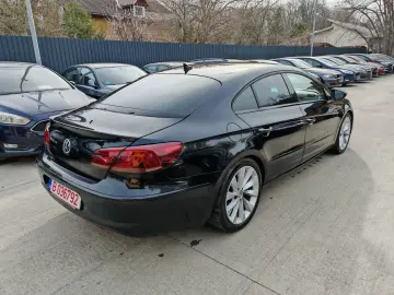 Volkswagen Passat-Cc