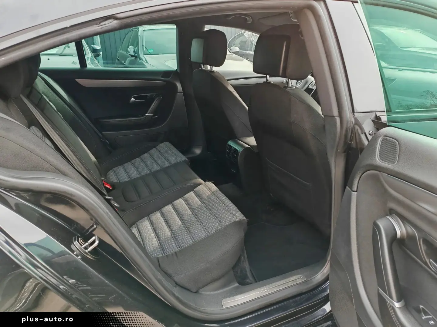 Volkswagen Passat-Cc