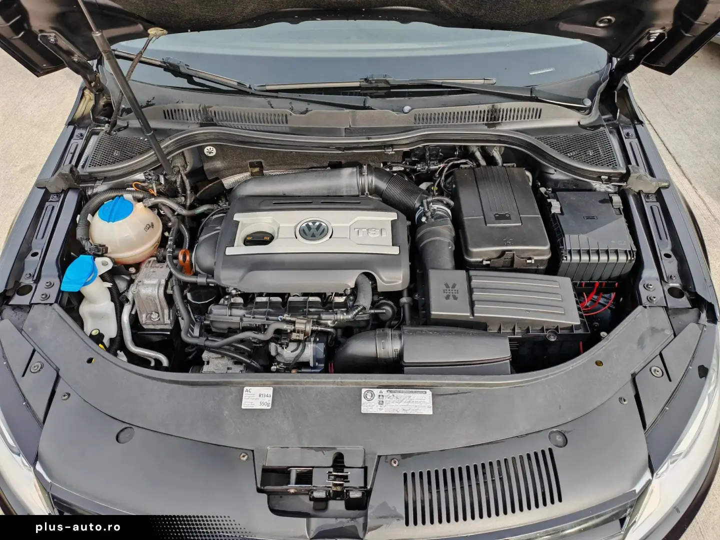 Volkswagen Passat-Cc